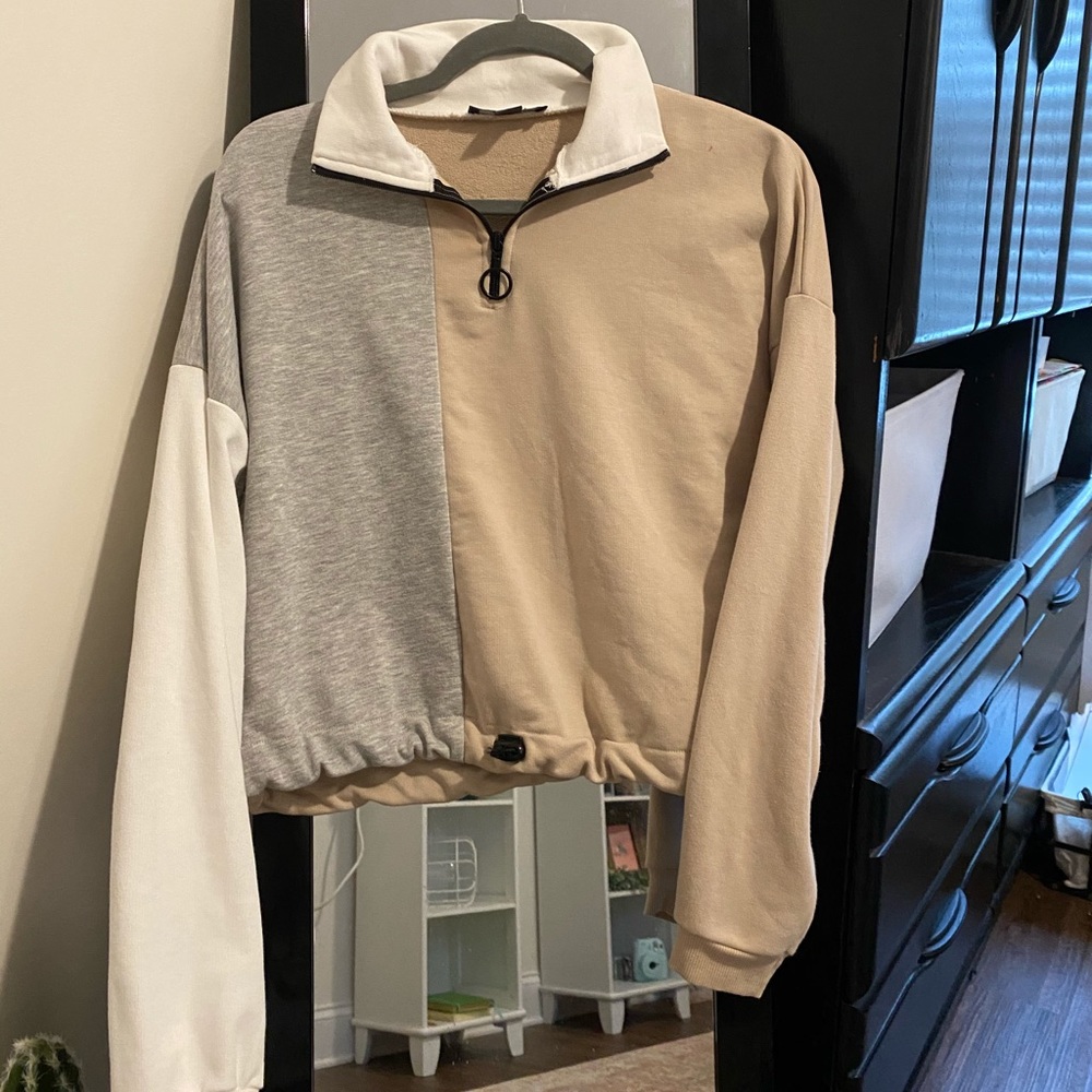 Workout Pullover - Picture 2 of 4